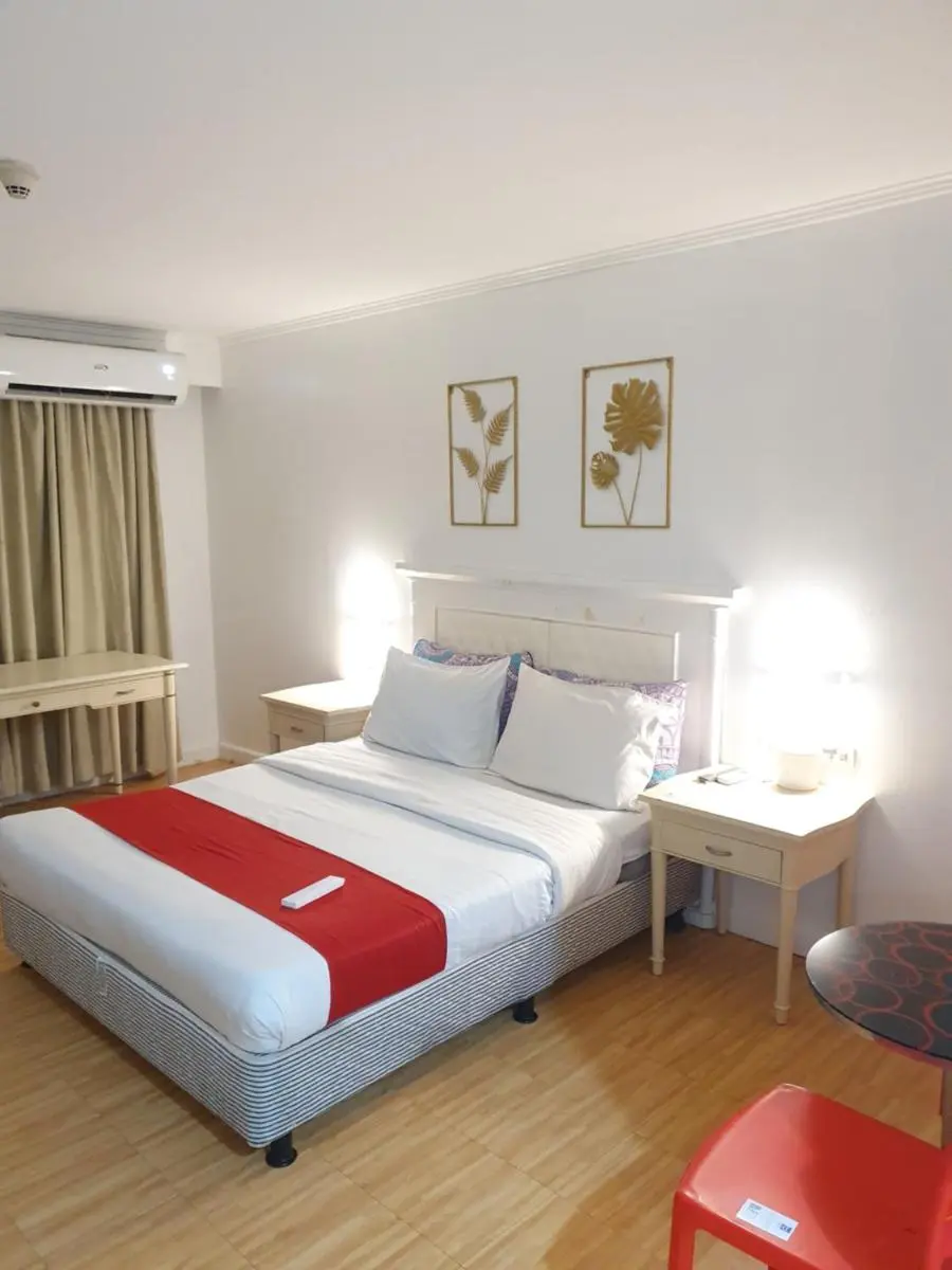Image 1 of Travel time suites bel air soho