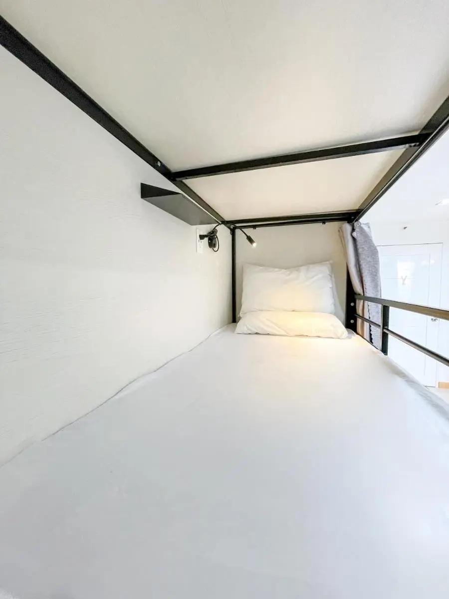 Image 6 of Travelers Inn – Modern Capsule Bunks, Makati
