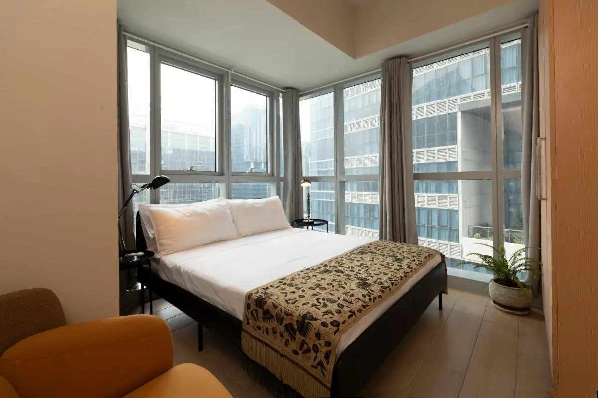 Image 1 of Uptown Parksuites Apartments Tower 2 BGC by PH Staycation