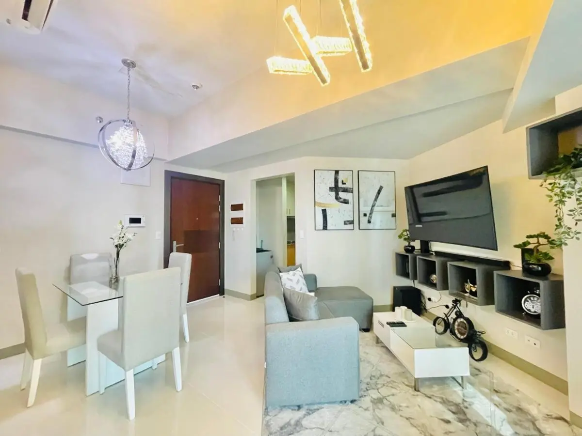 Image 6 of Uptown Parksuites BGC