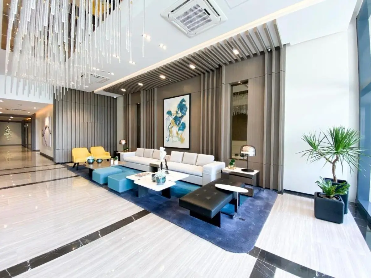 Image 2 of Uptown Parksuites Tower Two – BGC Taguig, Manila