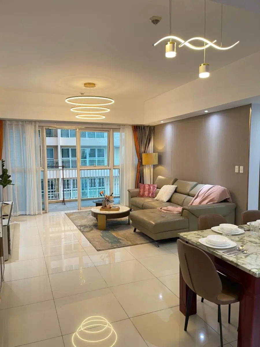 Image 2 of Venetian Haven BGC Venice Grand Canal Apart ment, 4 Bedrooms, for 10 Guests