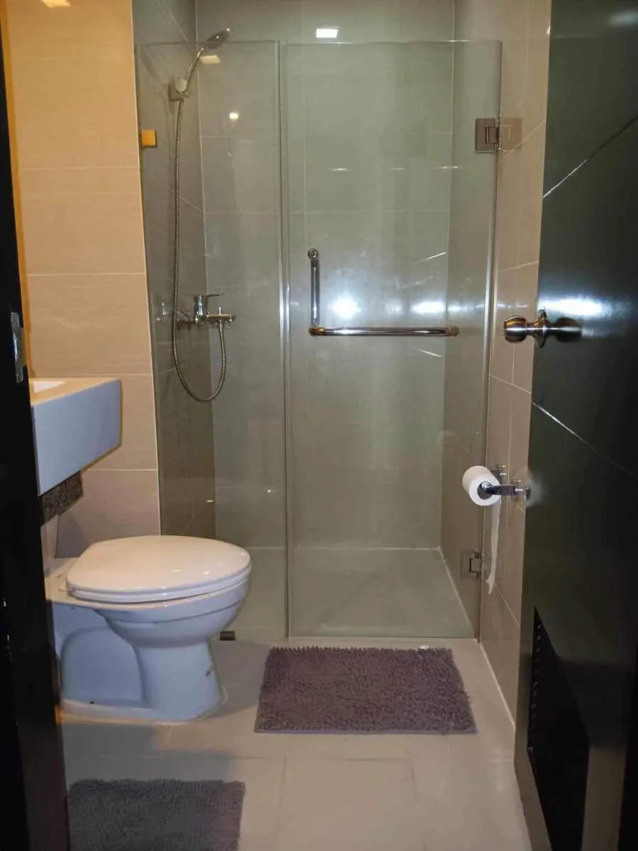 Image 3 of studio condo building 81 newport boulevard