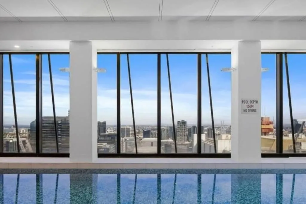 2B2B Apartment in collin street Melbourne