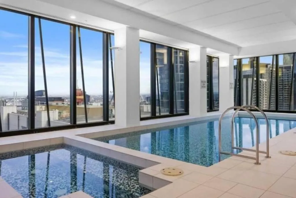2B2B Apartment in collin street Melbourne — 4