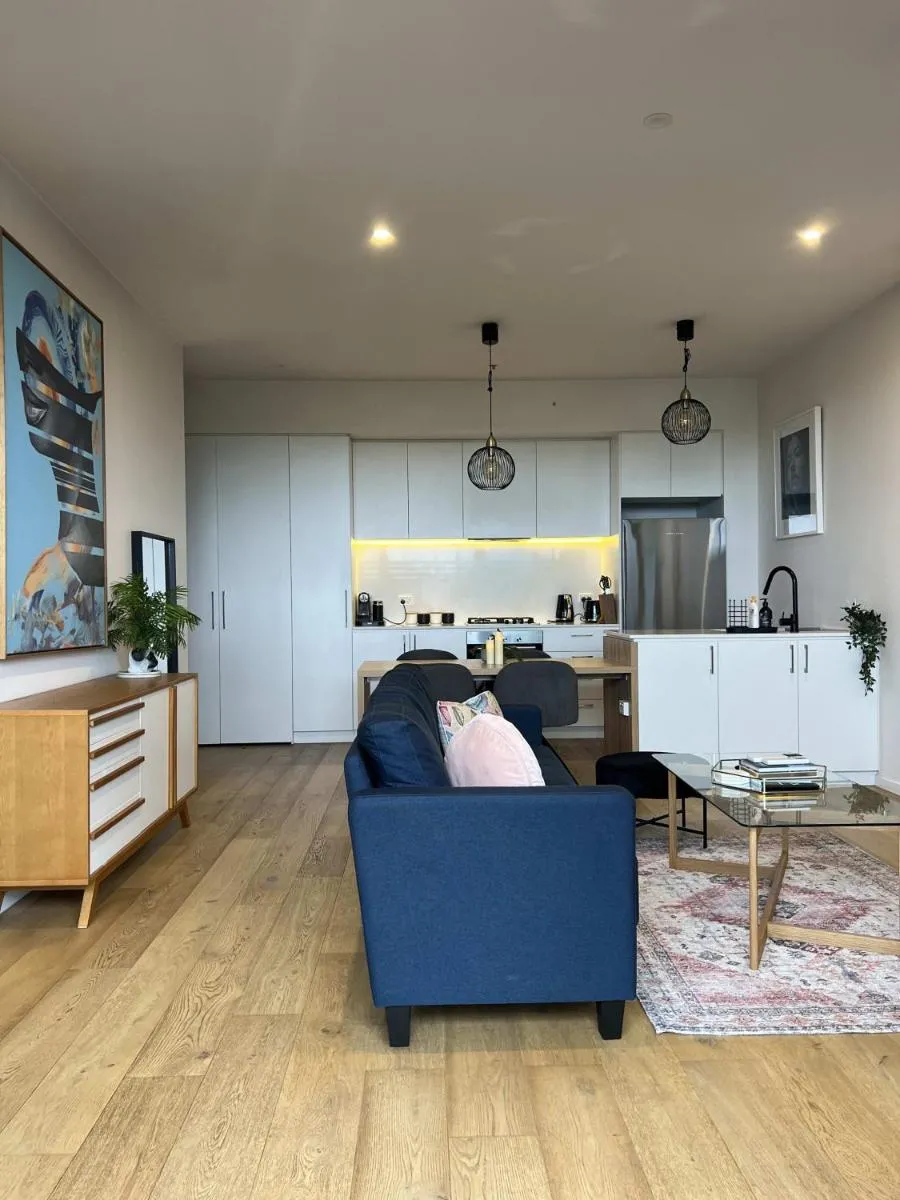 2BR Penthouse Apt Rooftop Terrace, Spa & BBQ — 4