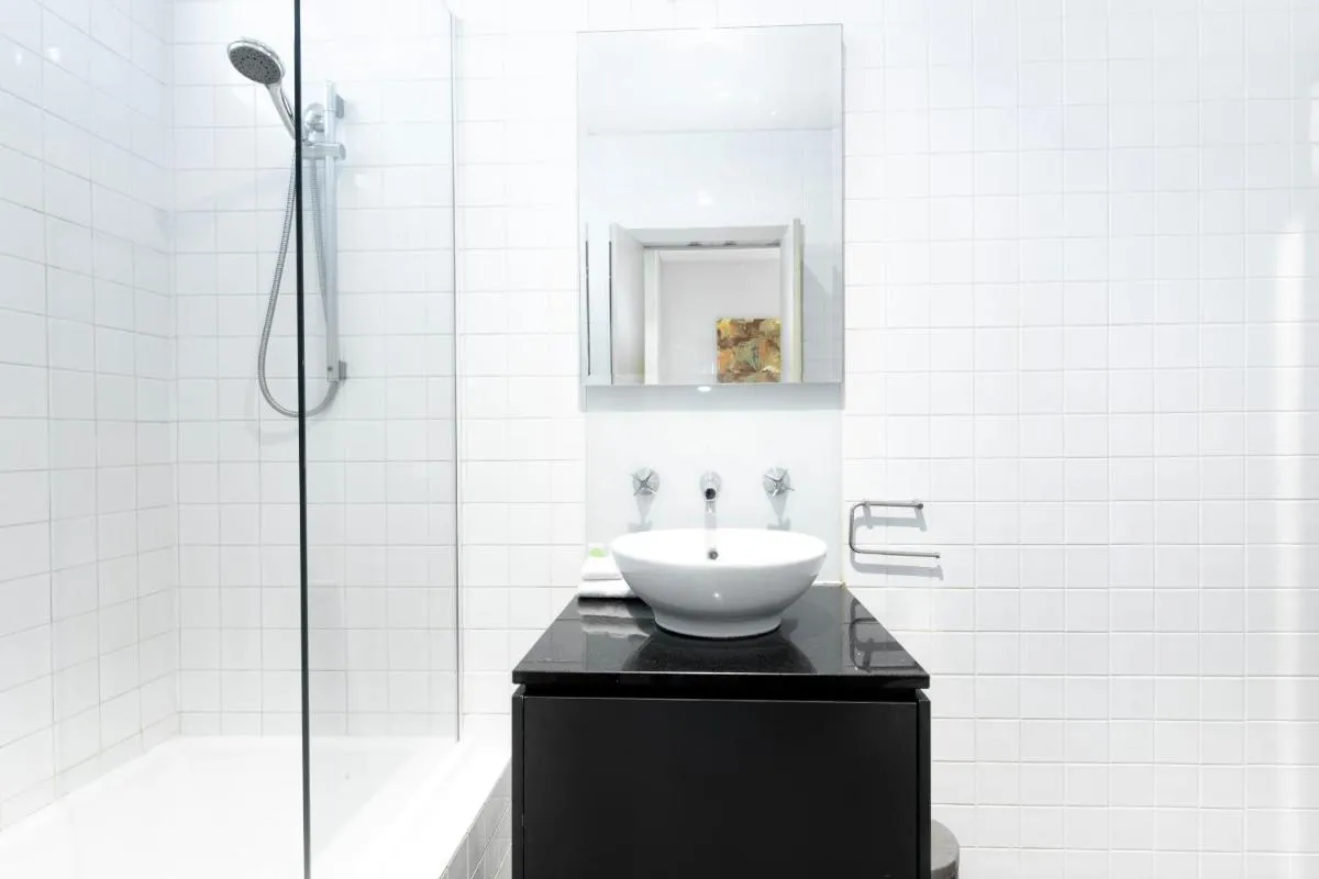 2-Bedroom Apartment on the Prestigious End of Collins St — 3