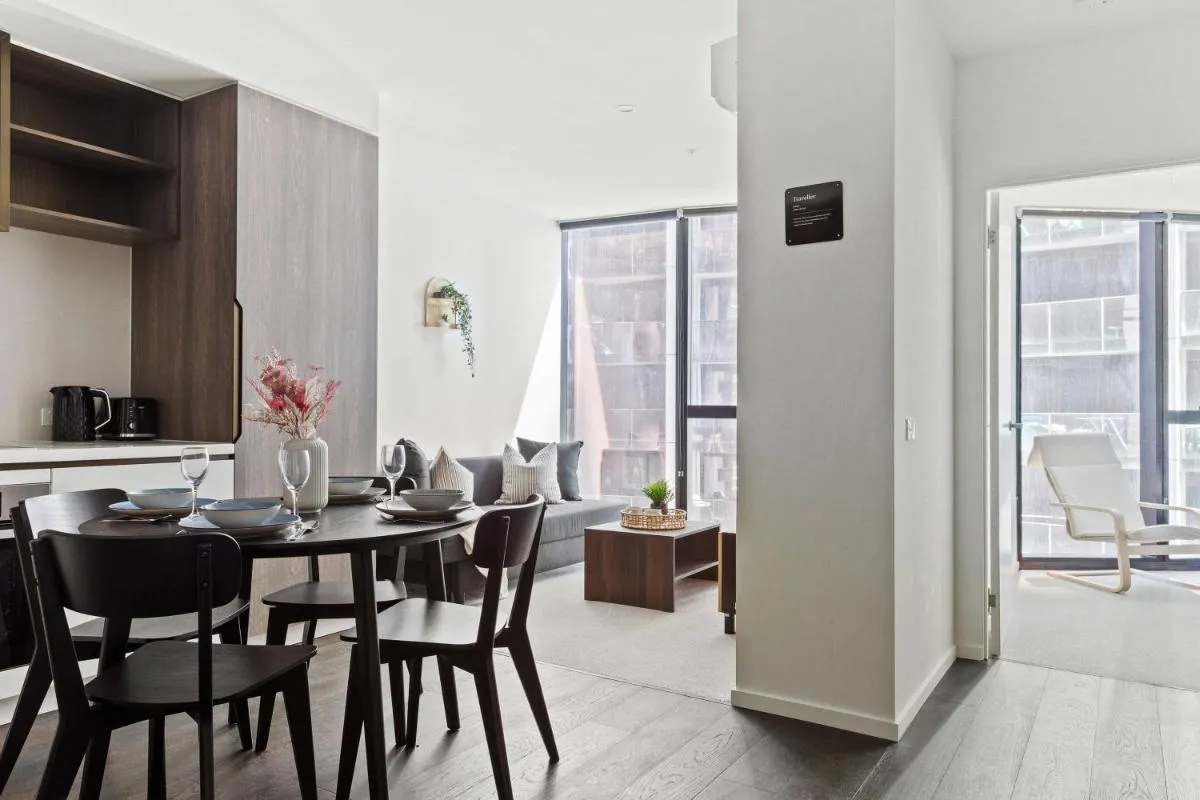 A Chic 2BR Apt Right Next to Melbourne Central — 5