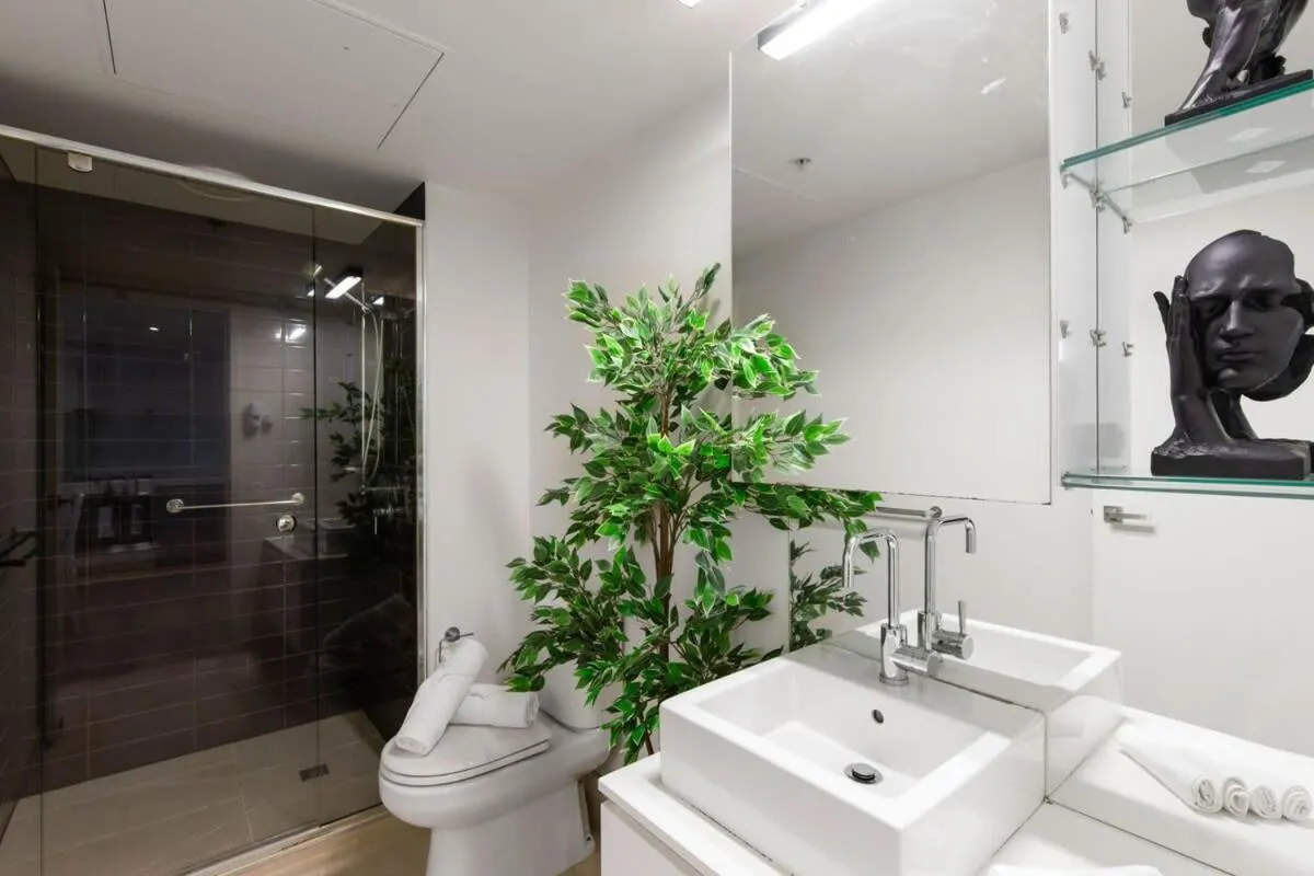 A Cozy Apt Near Grand Prix Circuit FREE Parking — 3