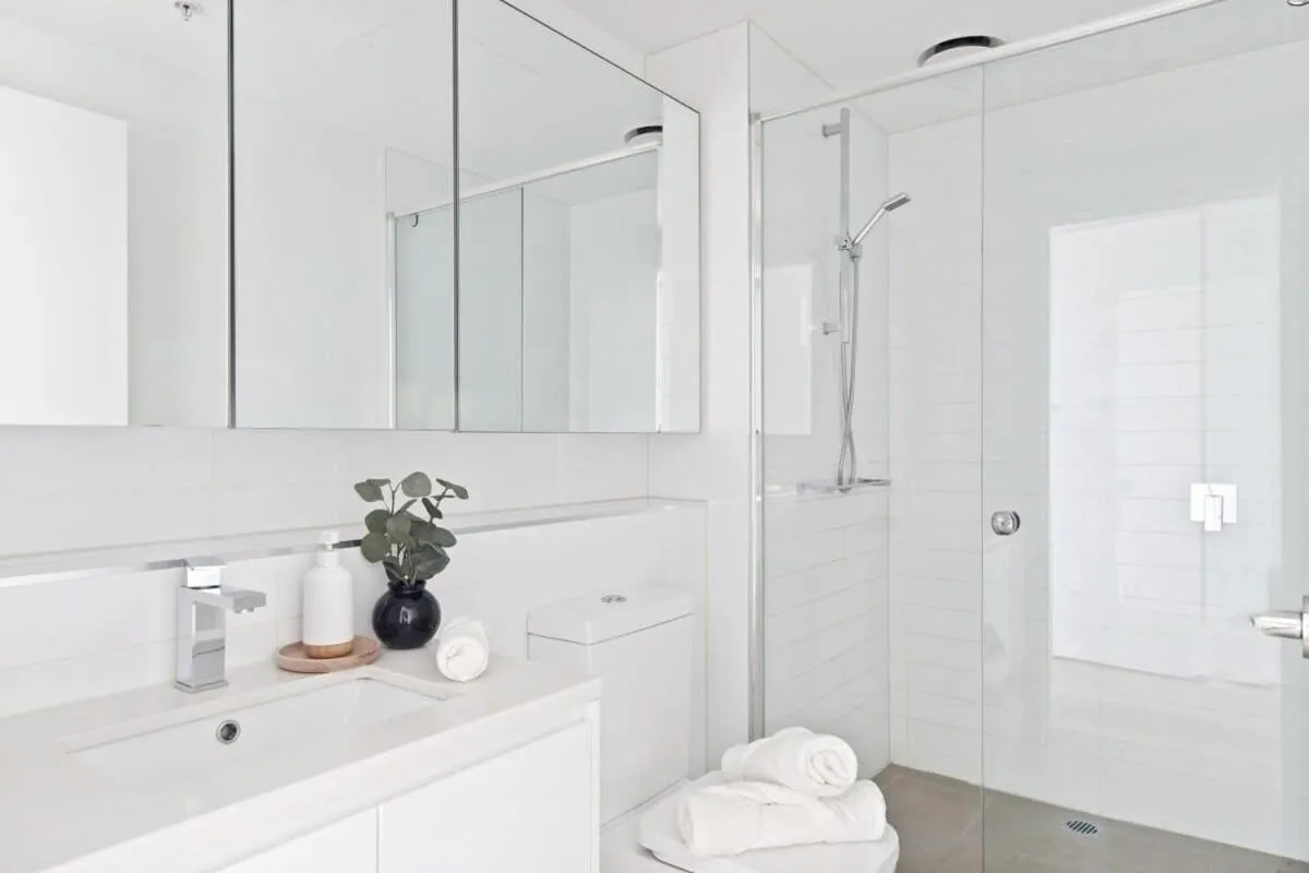 A Cozy Apt with City Views Near Crown Casino — 3