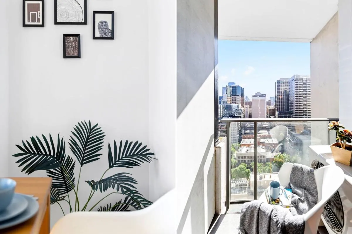 A Spacious & Chic Home Next to Southern Cross — 5