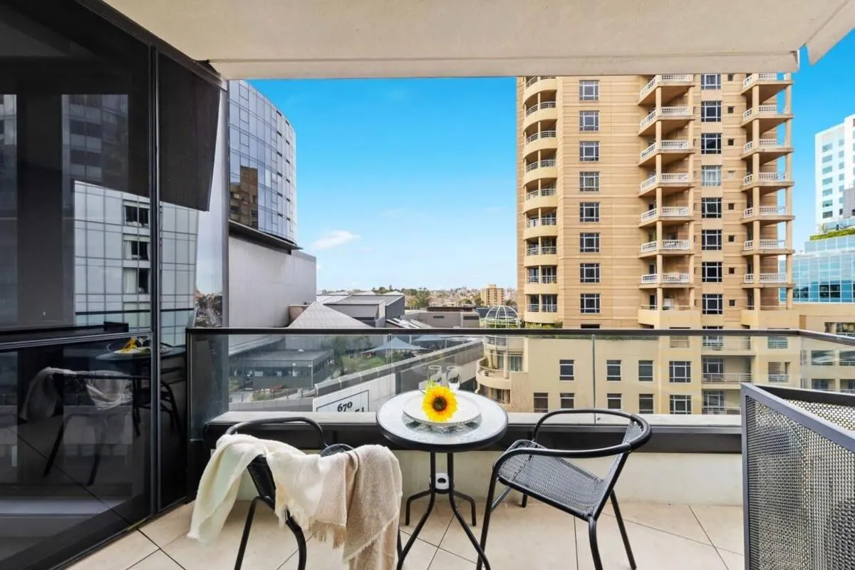 A Stylish 2BR Apt in the Heart of Chapel Street — 5