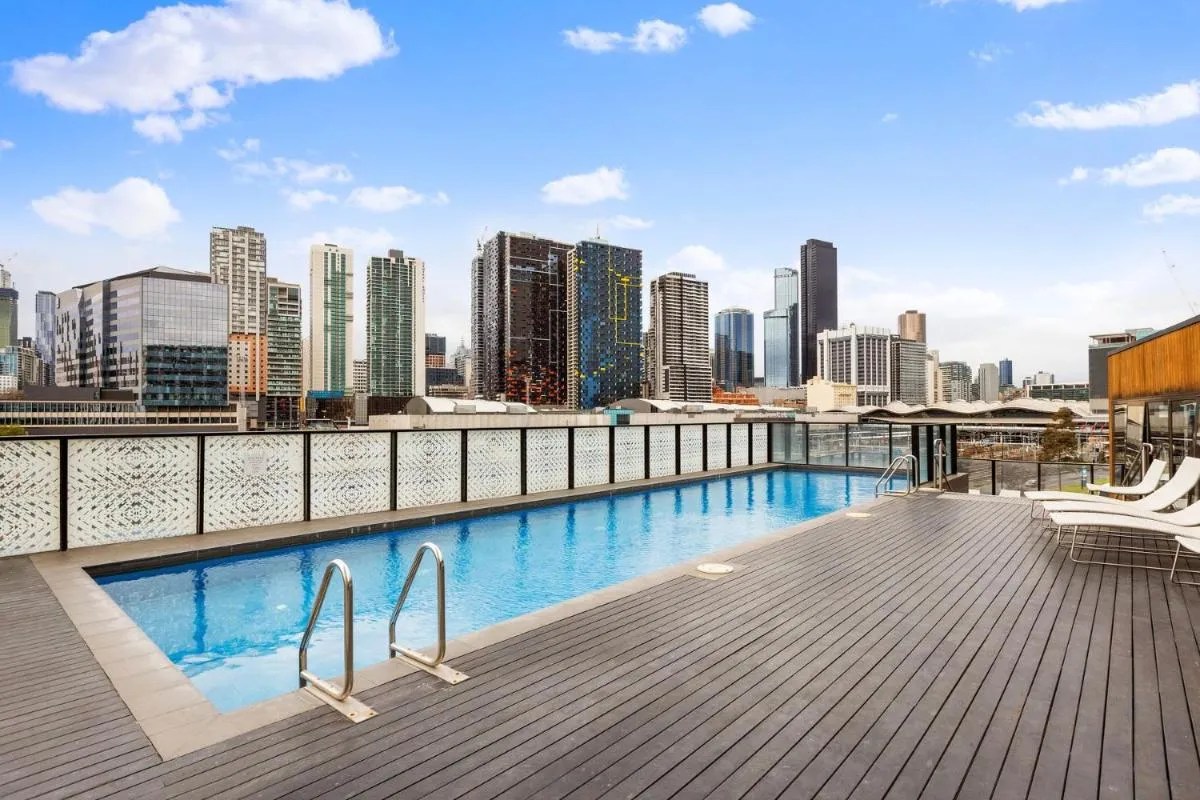 A Stylish 2BR Apt with FREE Parking — 4