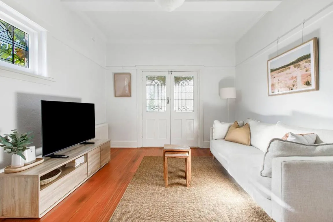 Acland Art Deco – Coastal Chic by St Kilda Beach