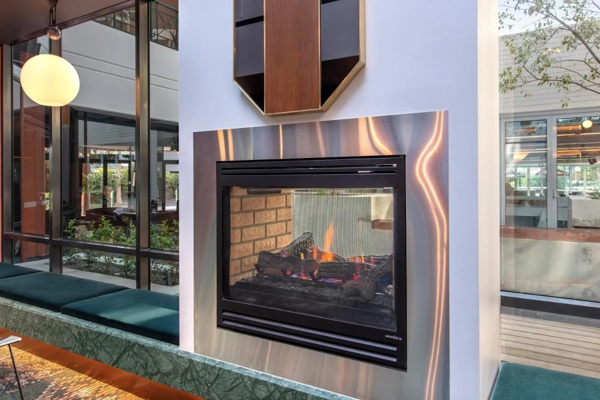 Amora Hotel Riverwalk — 4