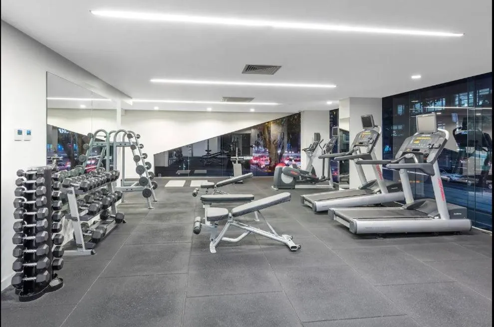 Aura2107, 2 Bedroom Apartment with Balcony, Stunning Yarra River and City Views — 5