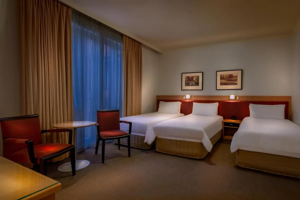 BEST WESTERN PLUS Travel Inn — 2
