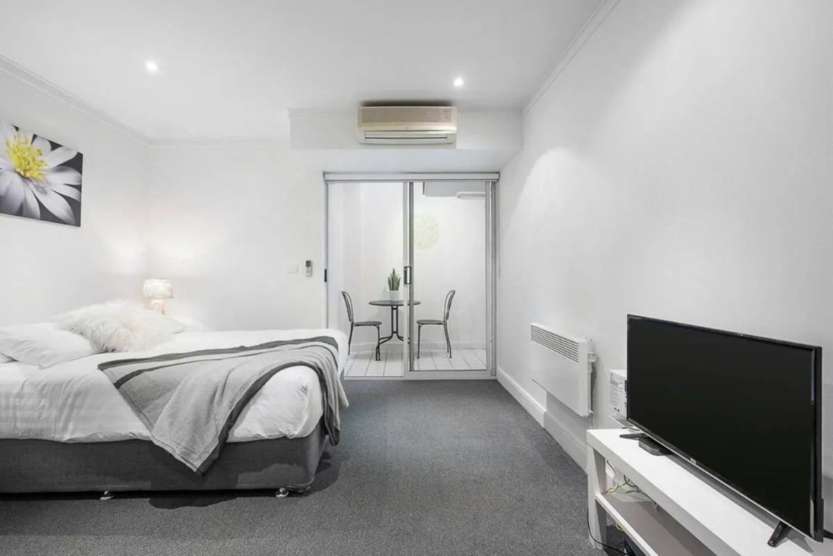 Backpacker’s Delight on Lygon Street near RMIT — 5