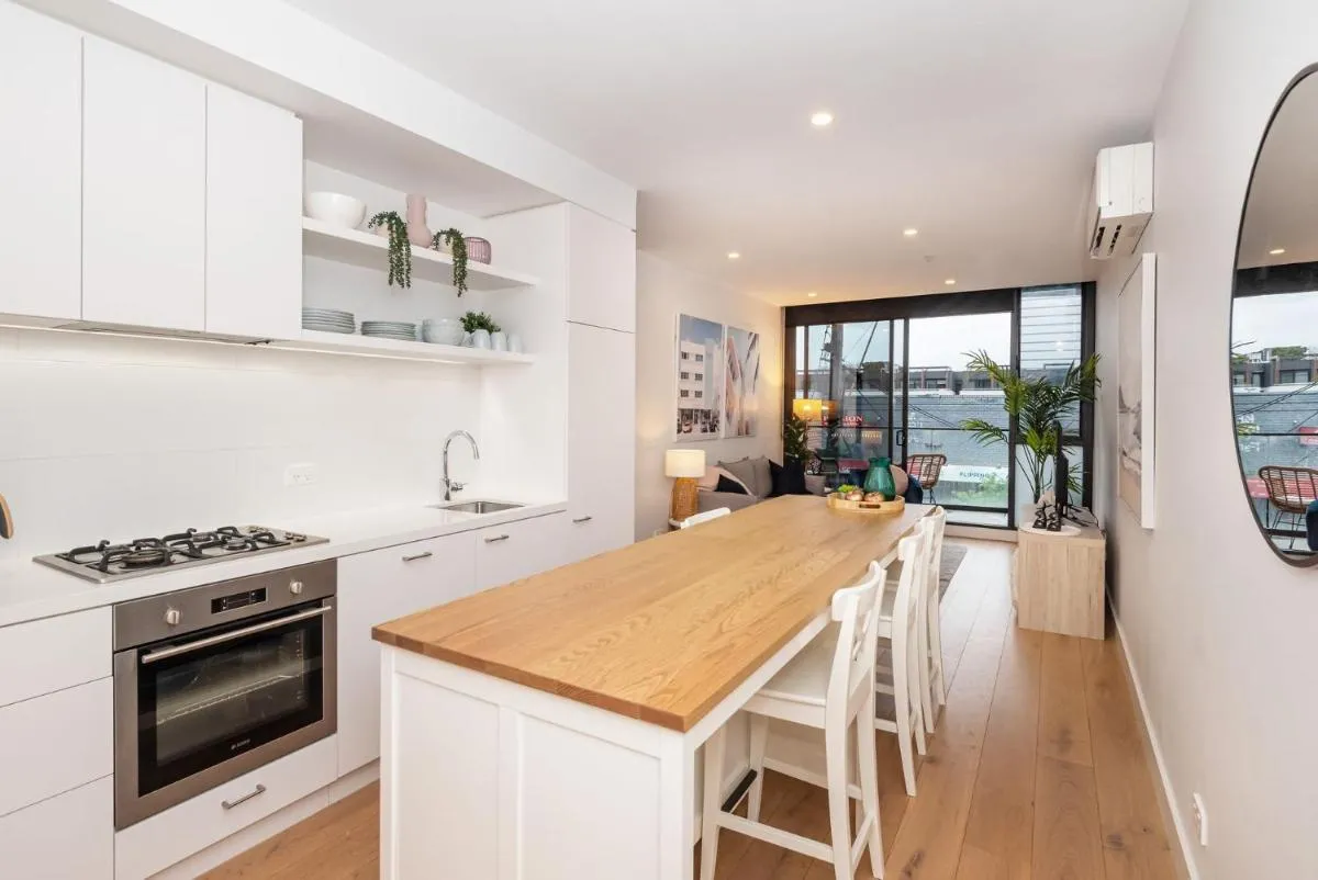 Bayside living at The Hampton — 4