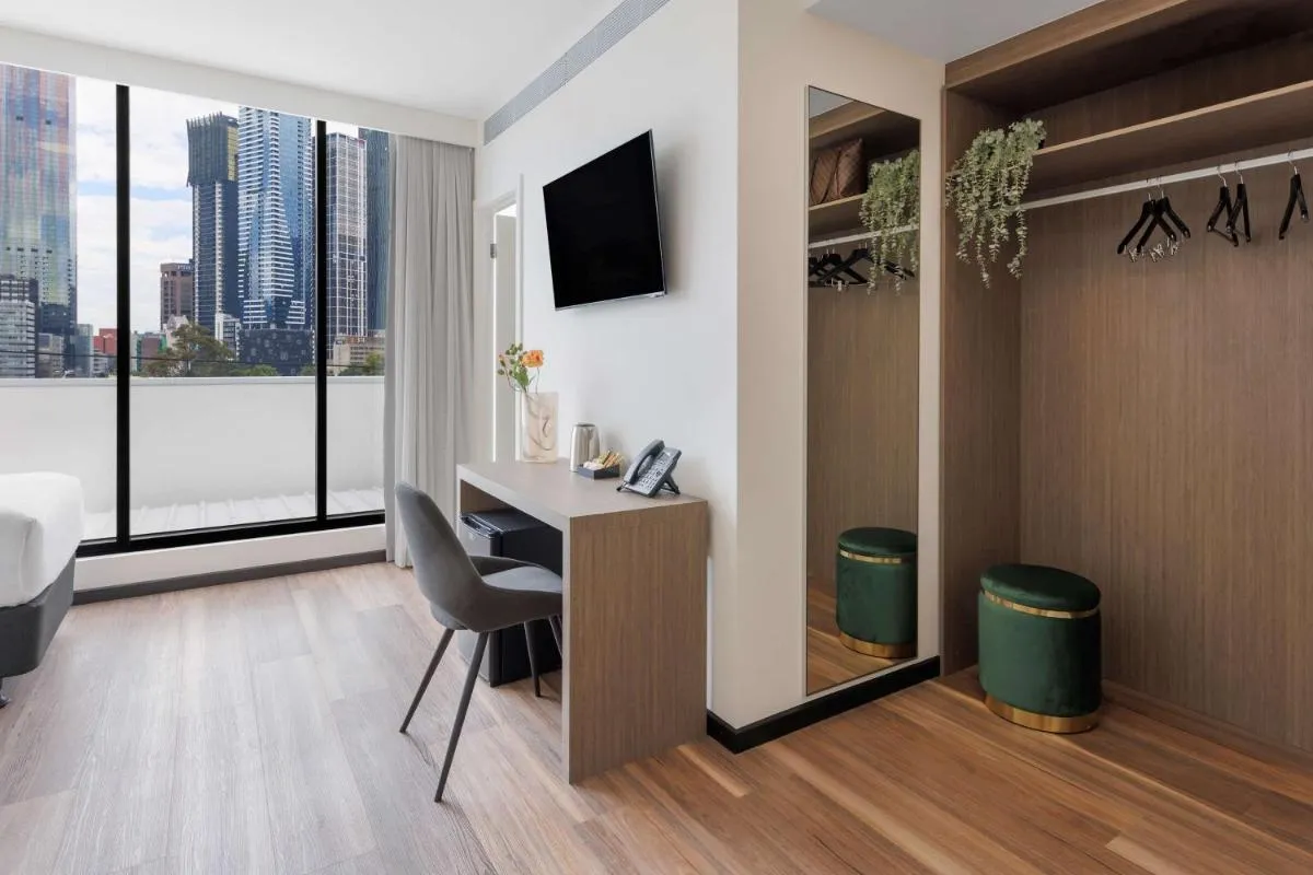Best Western Queen Victoria Market Hotel — 5