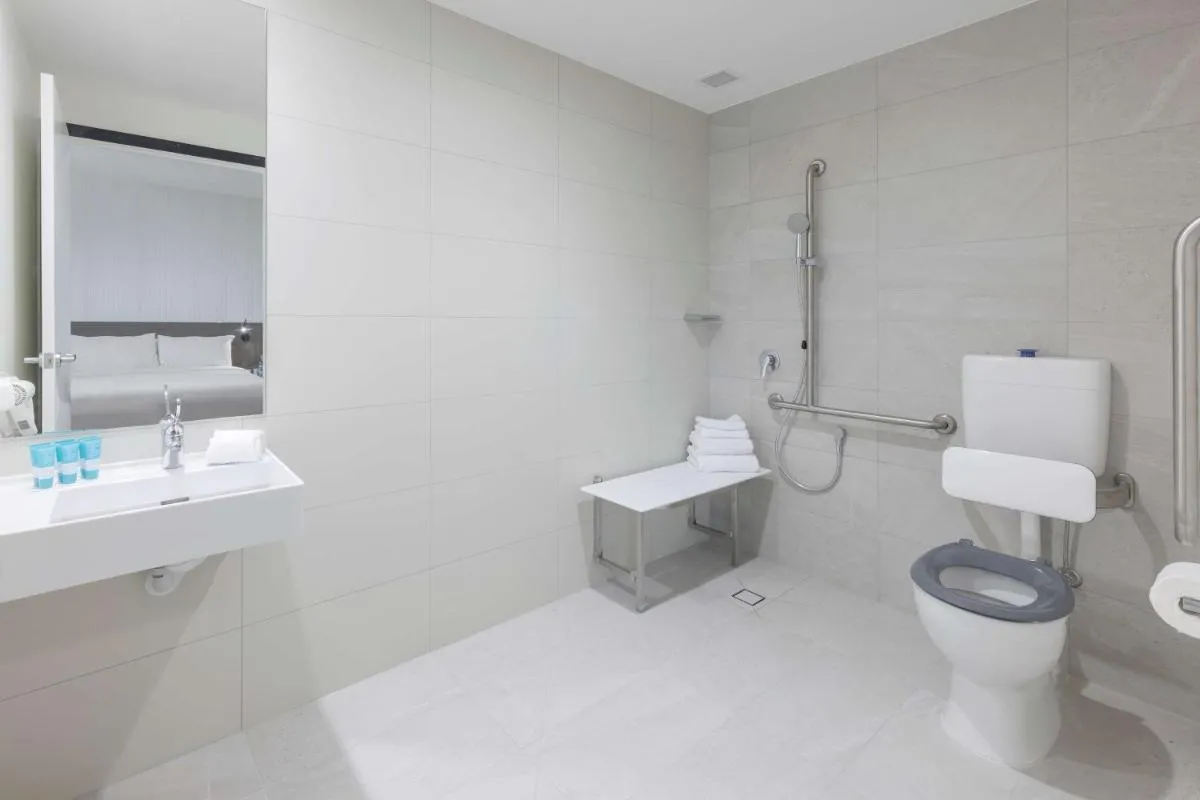 Best Western Queen Victoria Market Hotel — 3