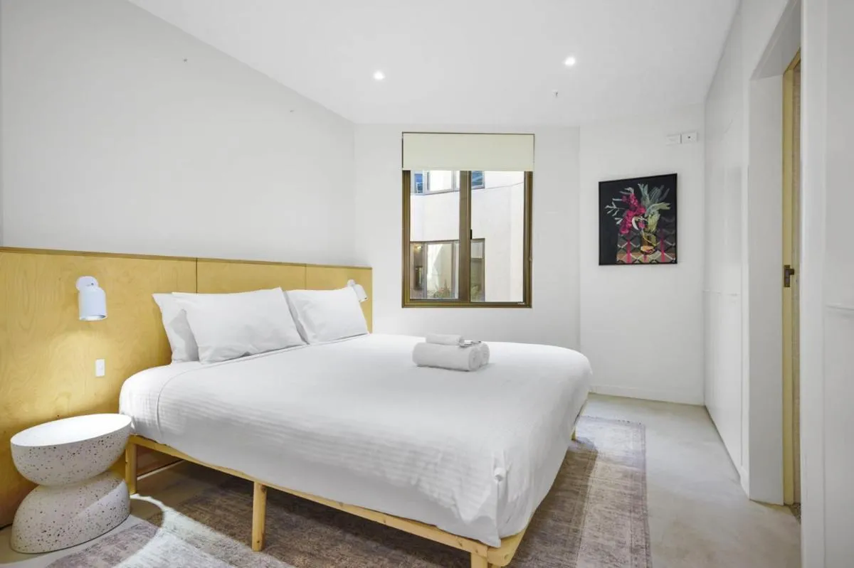 Bourke Street Urban Retreat — 3