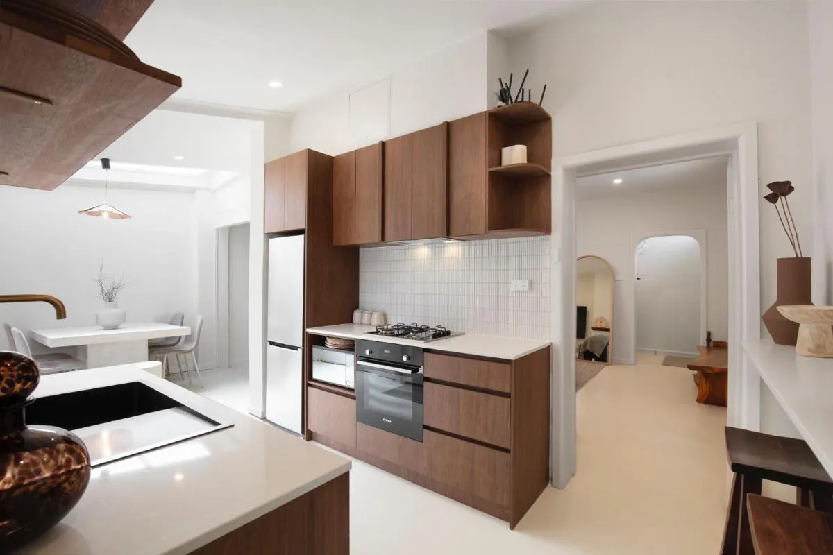 Boutique stylish 3 Bedroom family home in Melbourne with Parking — 4
