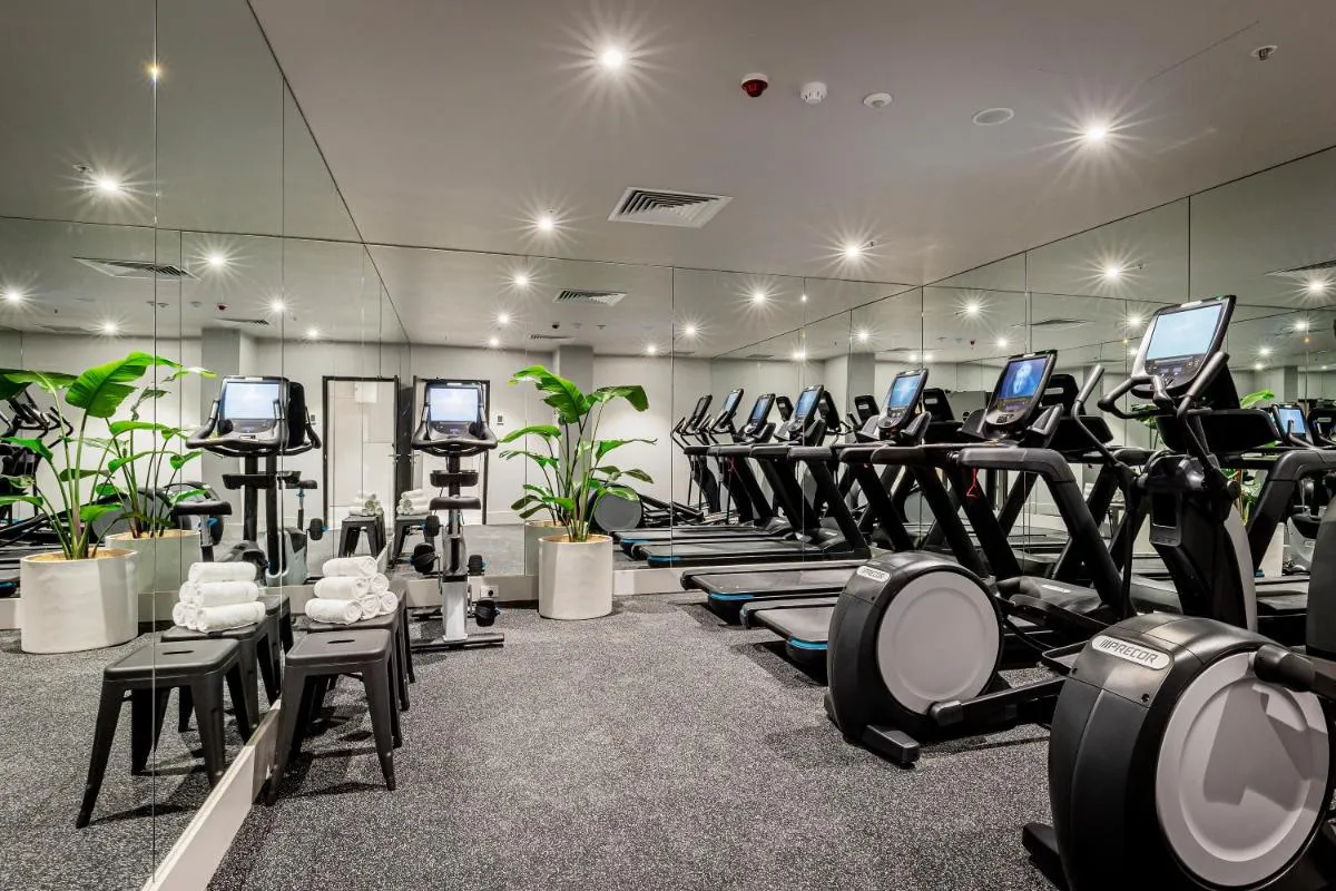 Brady Hotels Jones Lane — 4