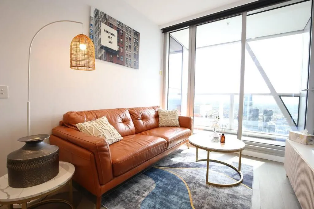 Brand New 2BR Apt at Mel CBD