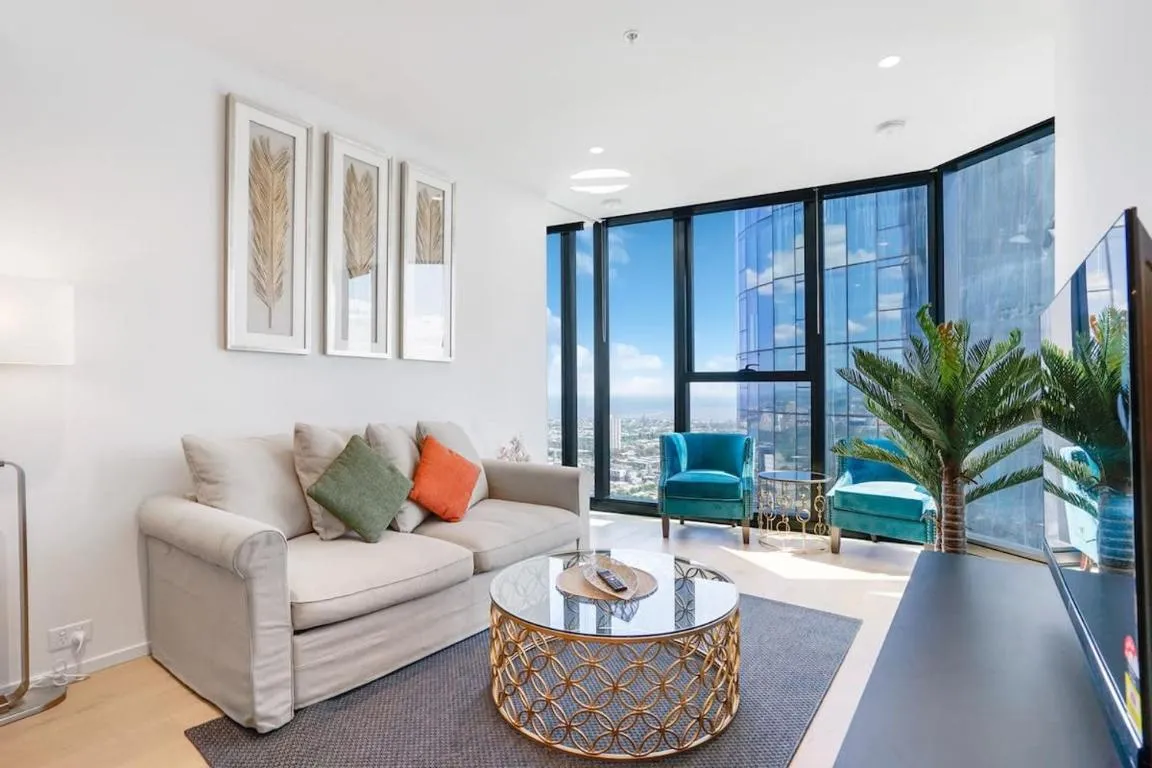 Breathtaking Views 49th floor – Melbourne Square