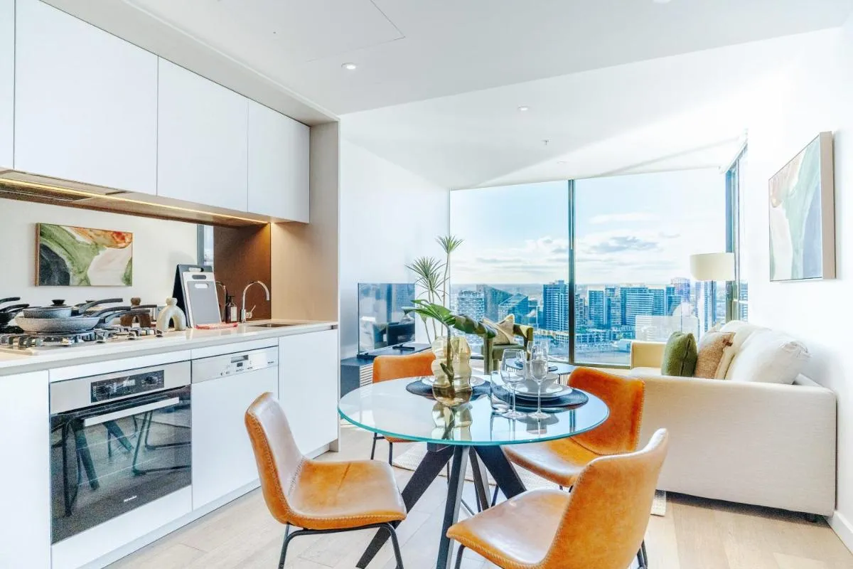 Brilliant Collins Wharf Waterfront Condo — 5