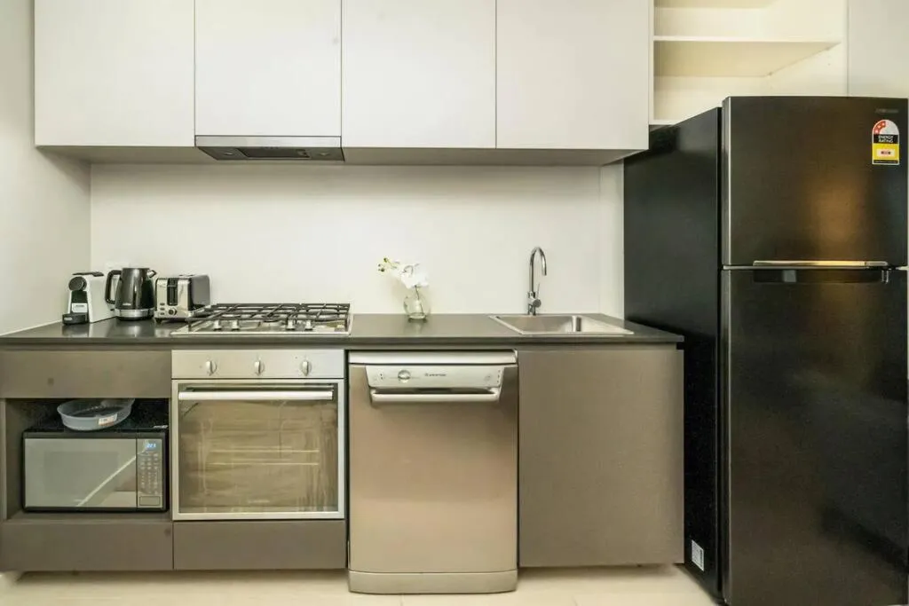 CBD Skyline 2 Bedroom Apartment — 5