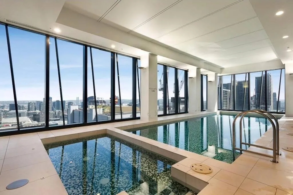 CBD Skyline 2 Bedroom Apartment — 4
