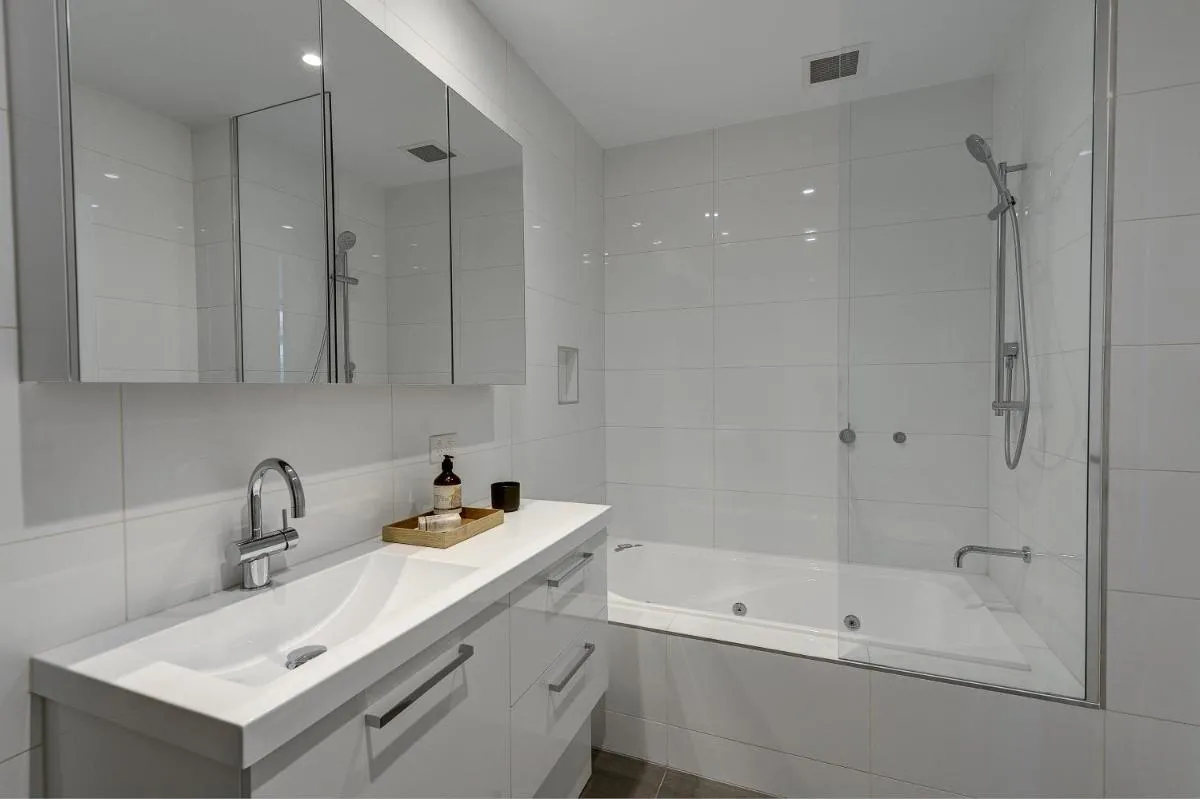 Camberwell Serviced Apartments — 3