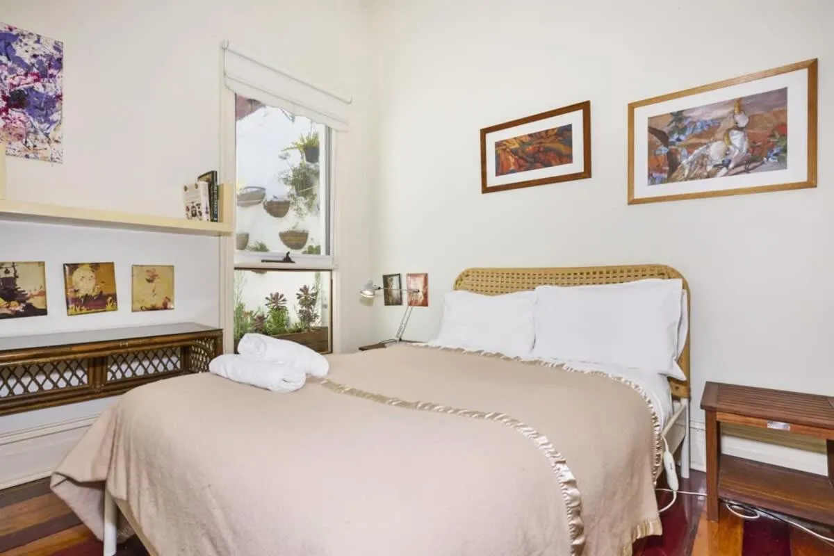 Carlton Heritage Home – Explore Melbourne’s Heart — 2