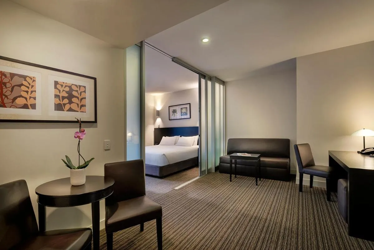 Causeway 353 Hotel — 2