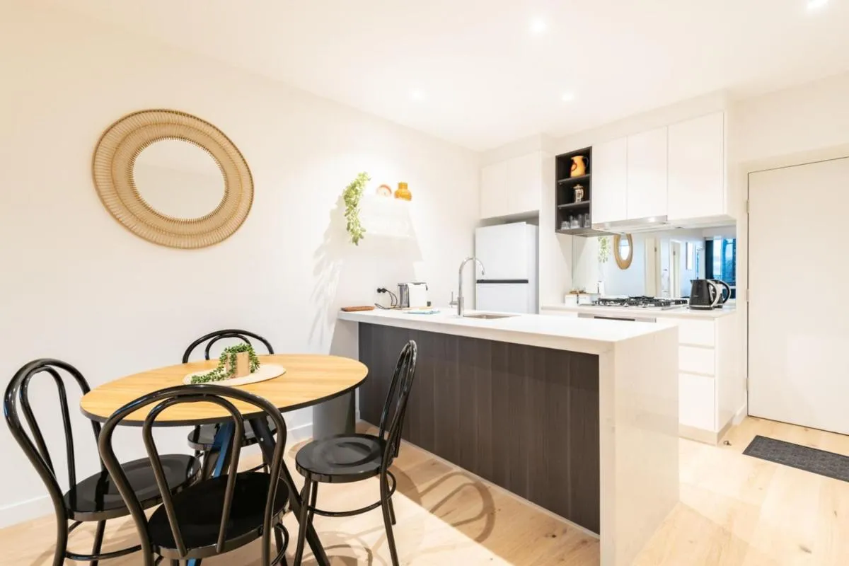 Central 2 Bedroom Apartment in Southbank — 5