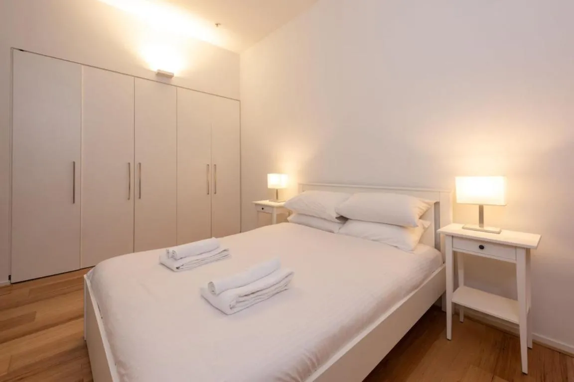 Central Boutique Studio in the heart of Melbourne!