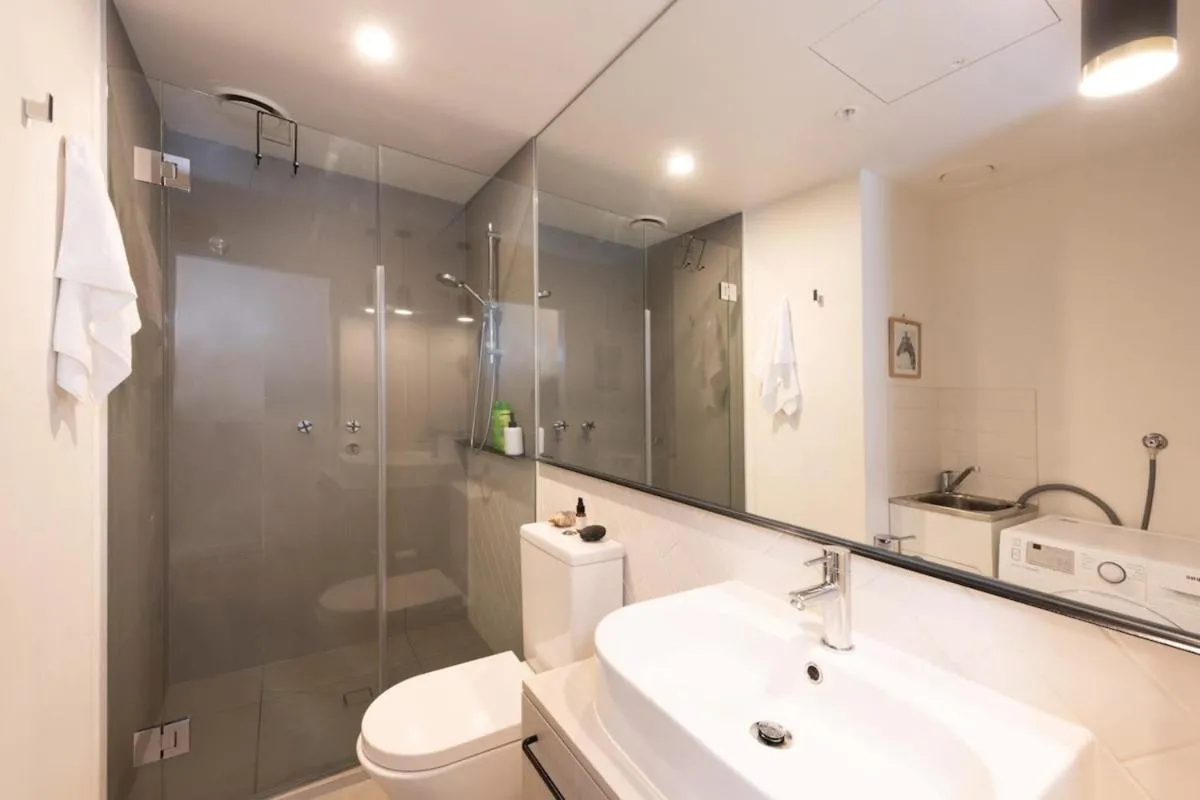 Charming 1-BR Apt wPool & Gym -15 mins from City! — 5