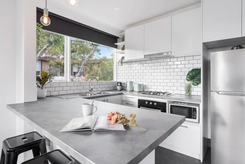 Charnwood 2BR: Homely Haven — 4