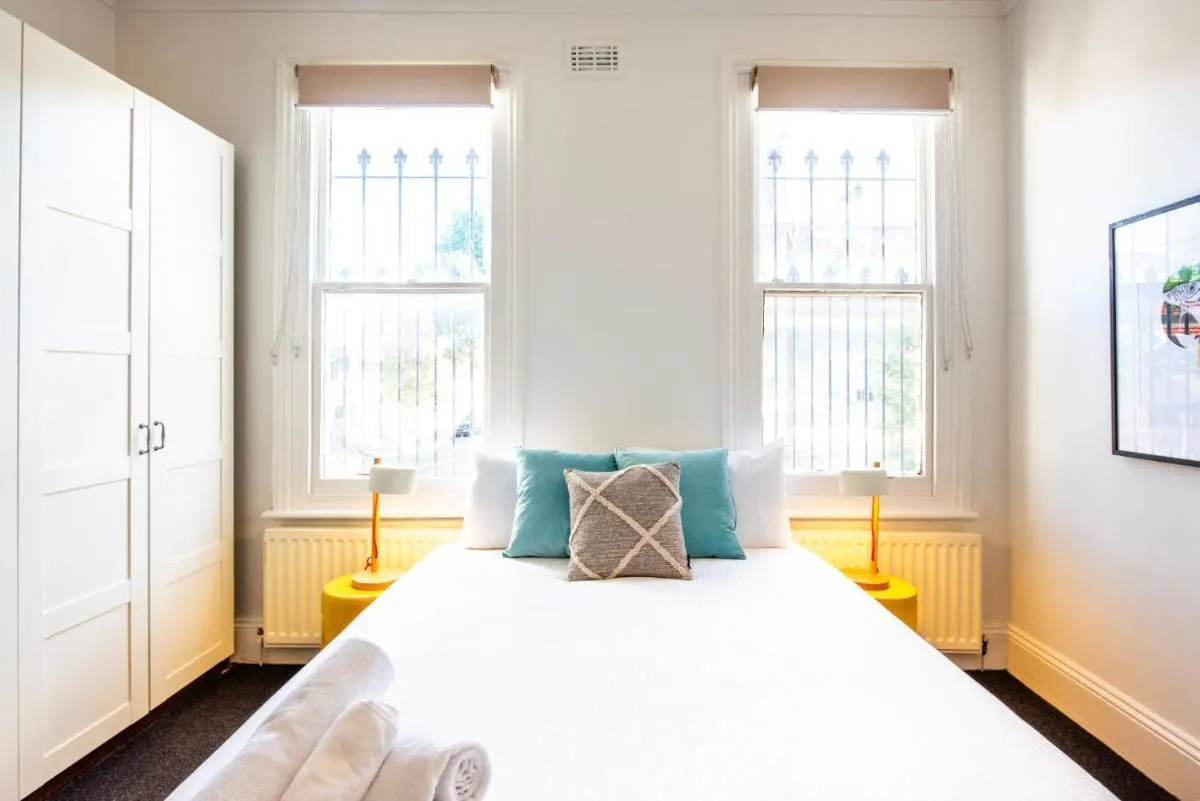 Clyde Terrace Collingwood Urban Retreat — 2