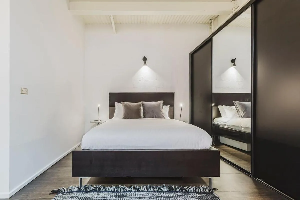 Cocoa Loft – A Designer Conversion off Chapel St — 2
