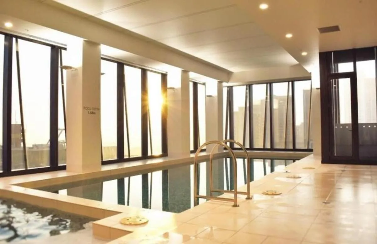 Collins Night View 1br Apt In Melbournegympool — 4