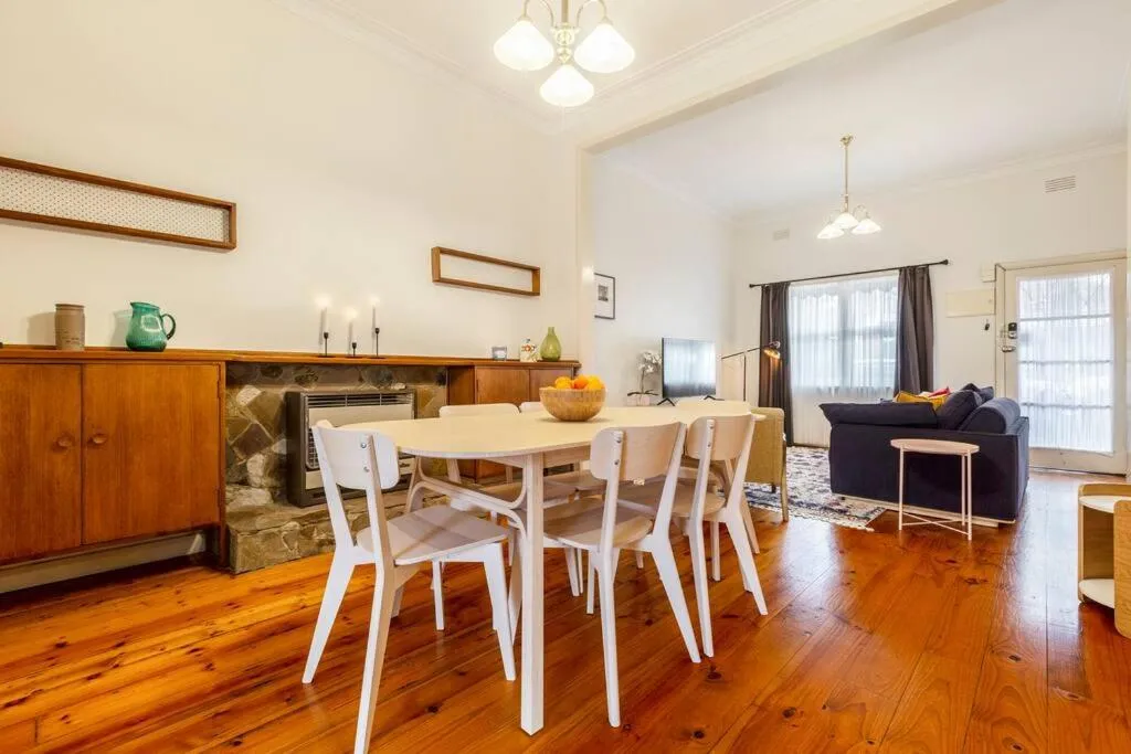 Comfortable Richmond home – Melbourne’s best location — 4