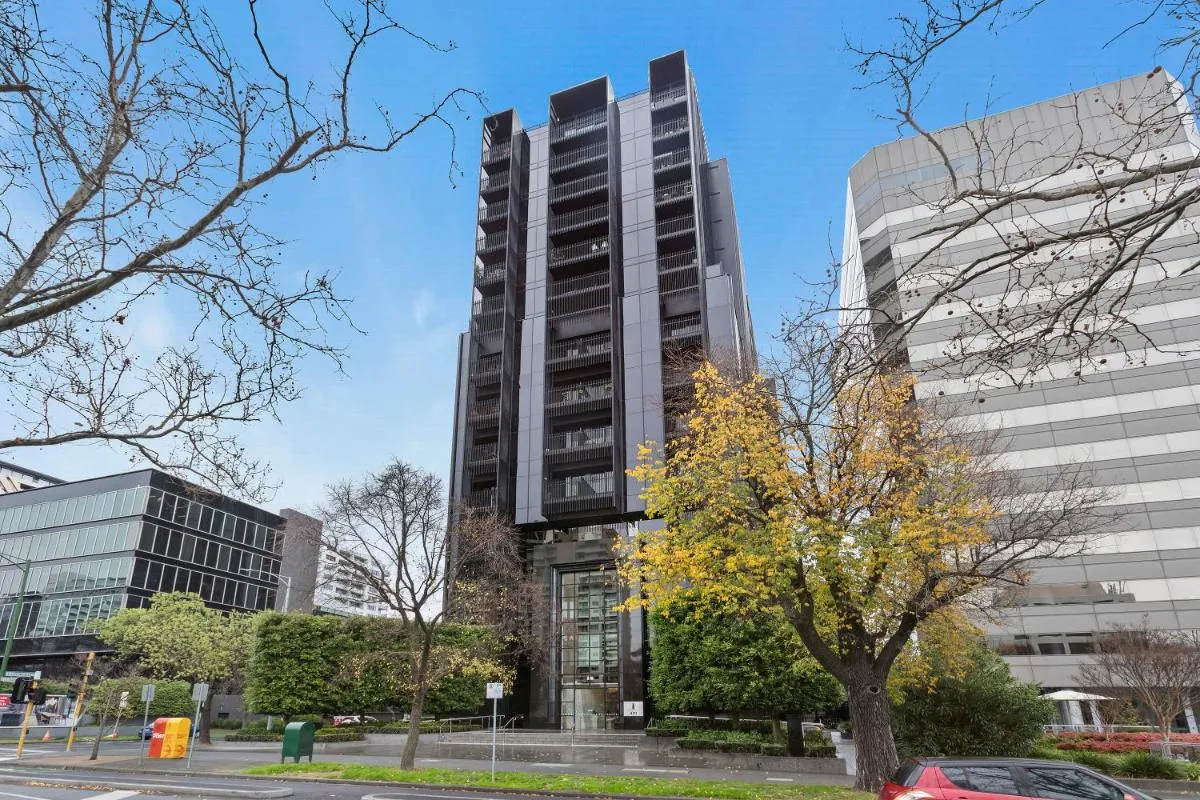 Complete Host Leopold Apartments — 3
