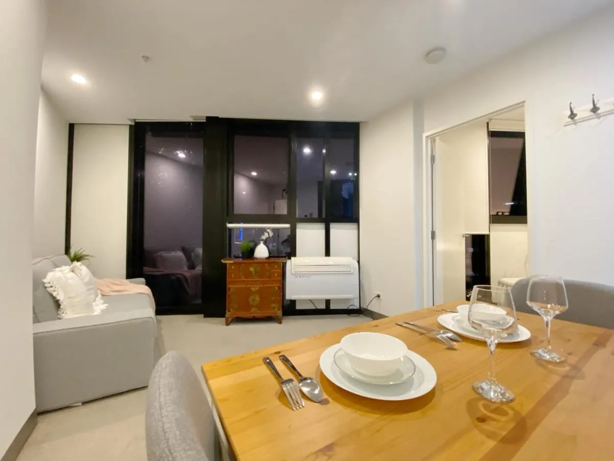 Cosy 1B1B Apartment in South Bank — 4