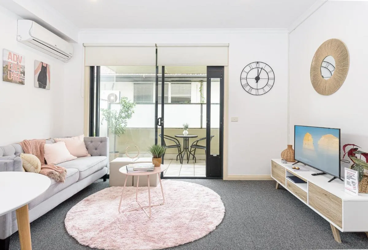 Cozy 1 bedder in St Kilda with Balcony — 5