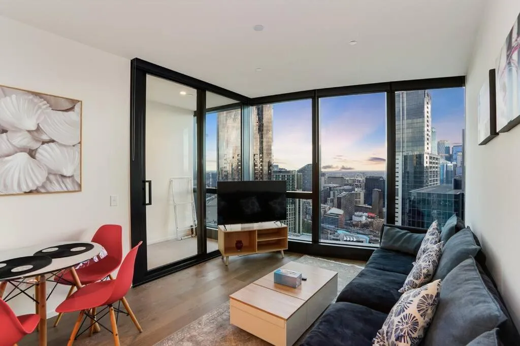 Cozy-Brilliant Natural Light Near Crown &City 1B1B — 5