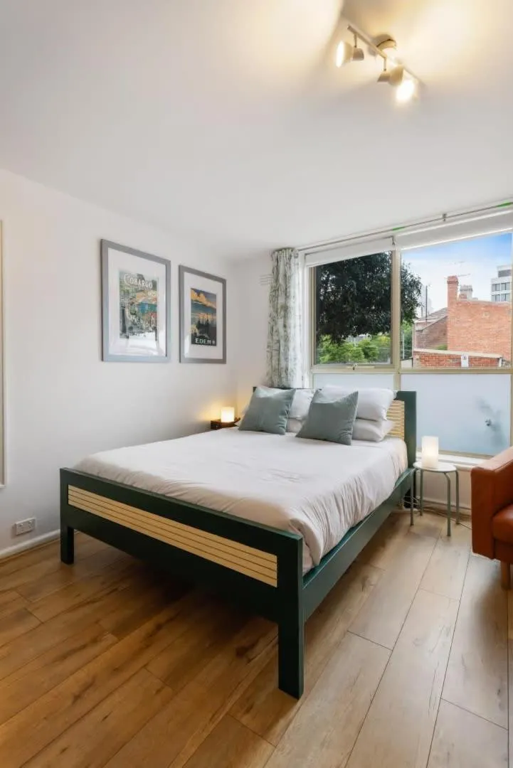 Cozy Fitzroy Delight — 4