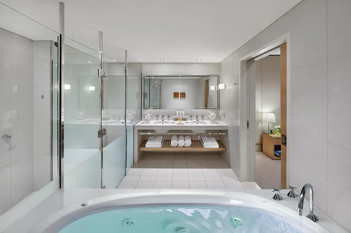 Crown Promenade Melbourne — 2
